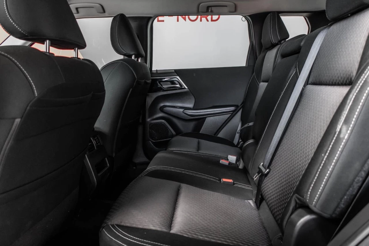 2022 Mitsubishi Outlander ES S-AWC SIEGES.CHAUFF+CAM.RECUL+BLUETOOTH+MAGS Image principale