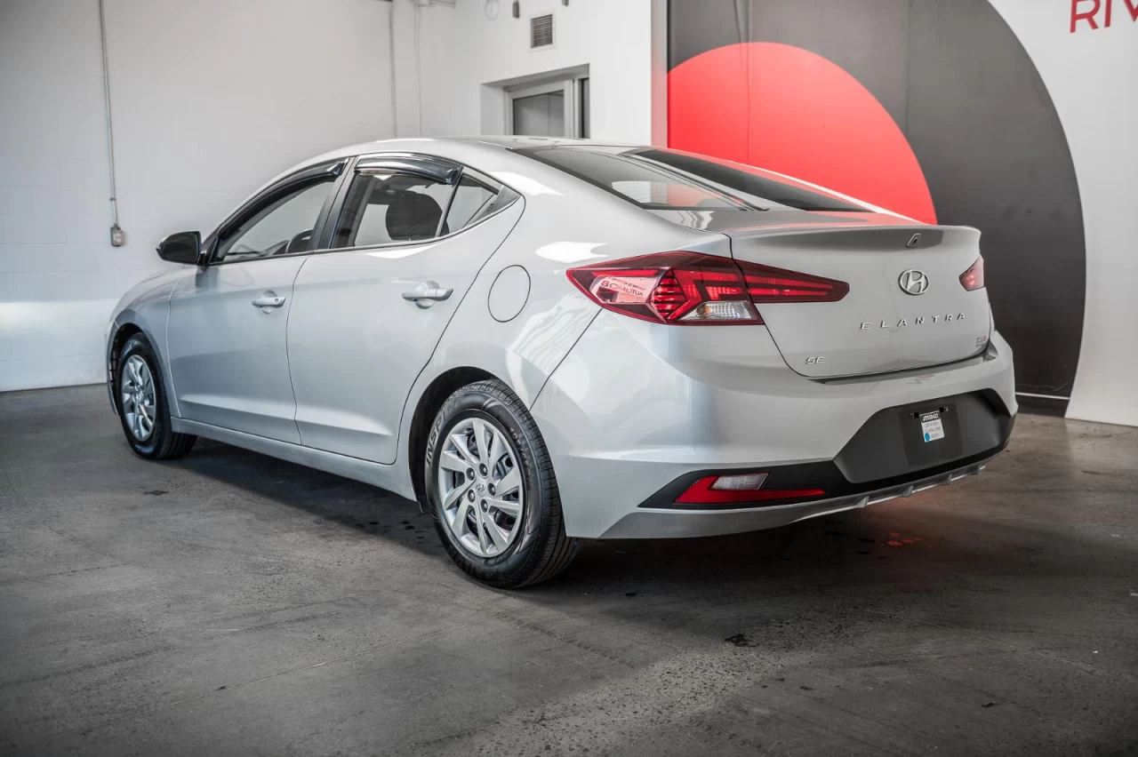 2020 Hyundai Elantra Essential SIEGES.CHAUFFANTS+CARPLAY Main Image