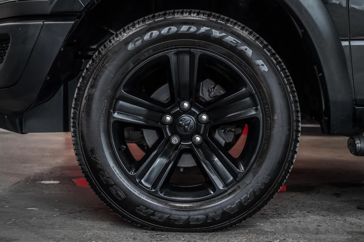2021 RAM 1500 Classic Warlock 4x4 Crew Cab 5''7" Box BLUETOOTH+CAM.RECUL Image principale