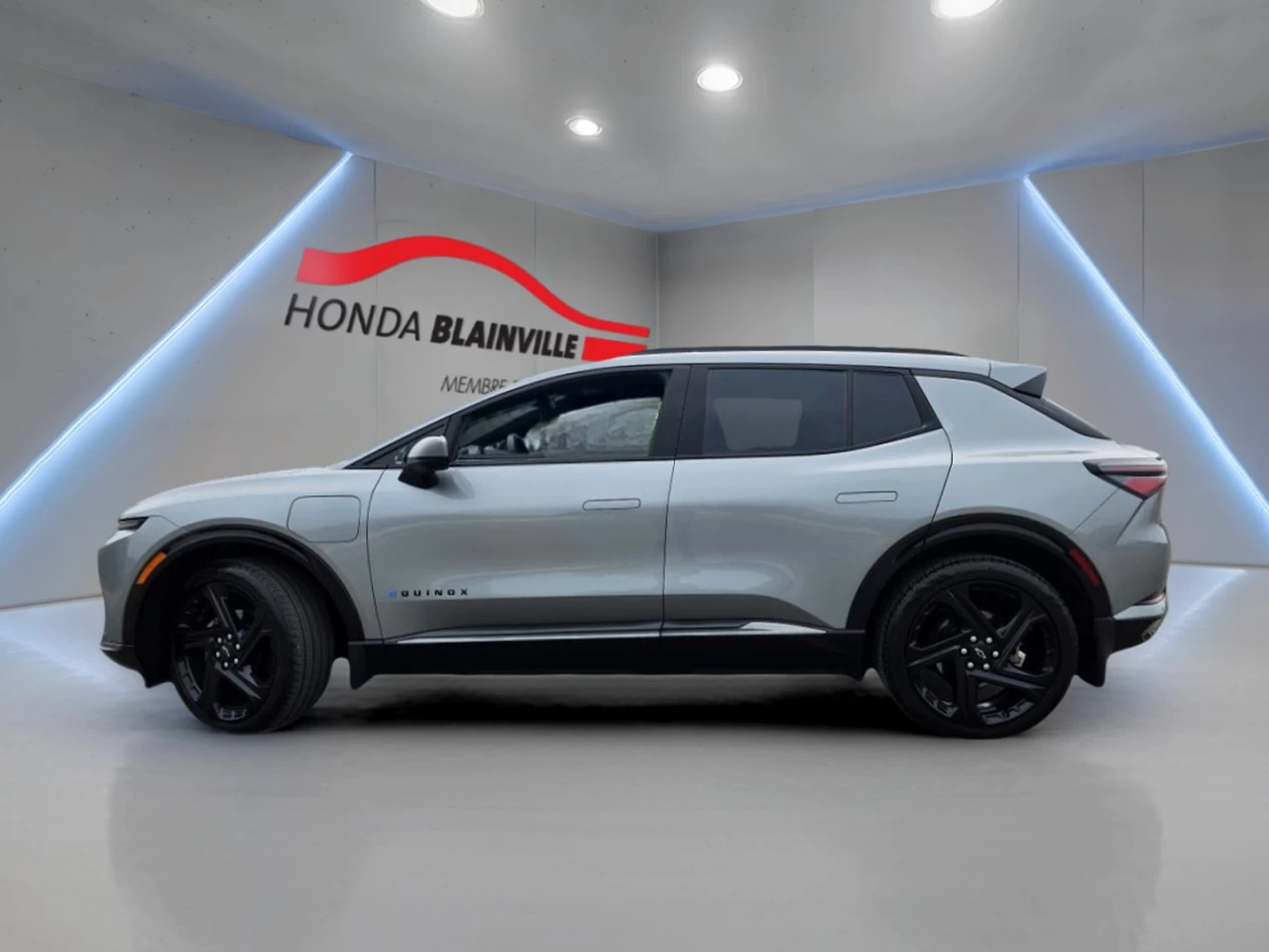 2025 Chevrolet Equinox EV 4dr RS Image principale