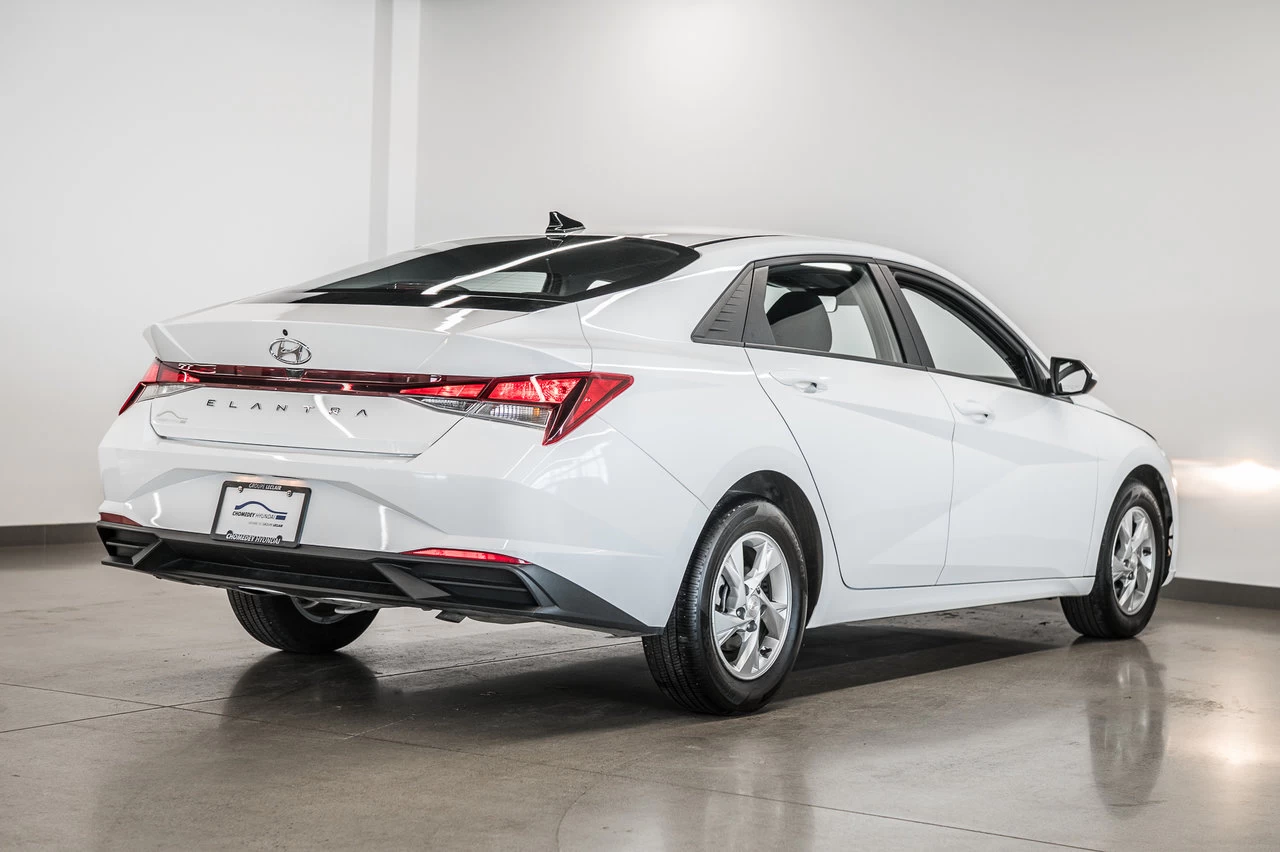 2023 Hyundai Elantra Essential Image principale