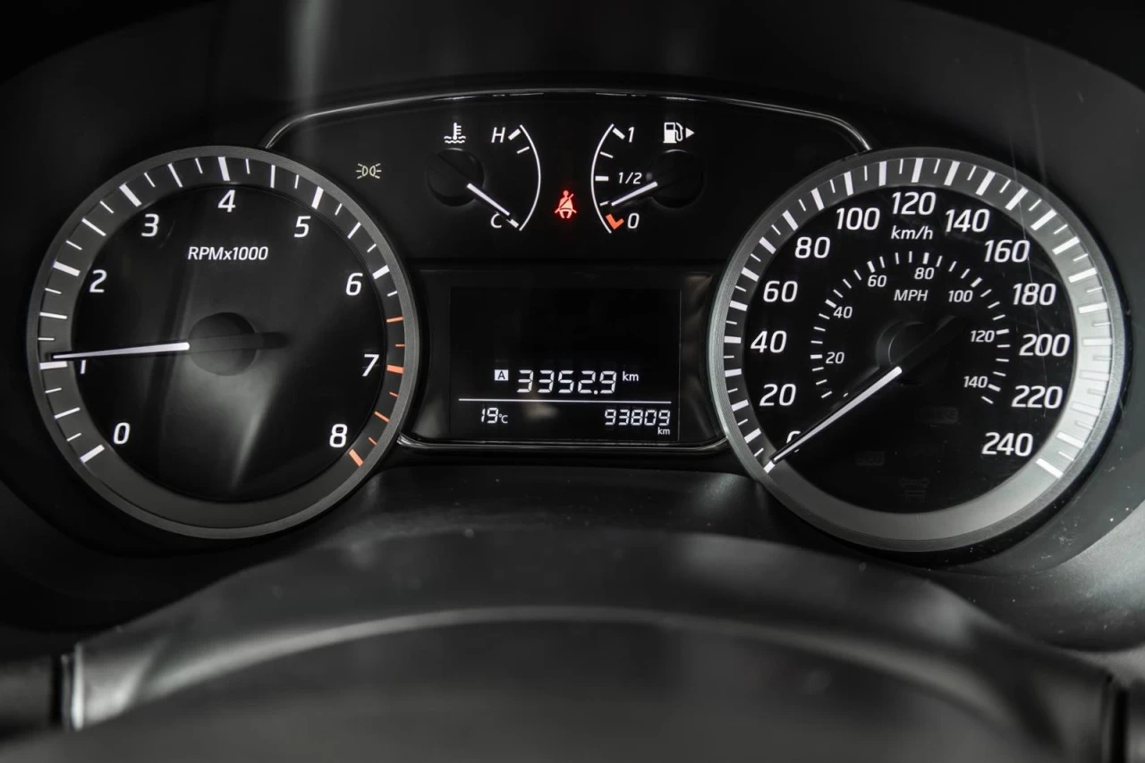 2013 Nissan Sentra Manuell BAS KM GARANTIE 1 AN Image principale