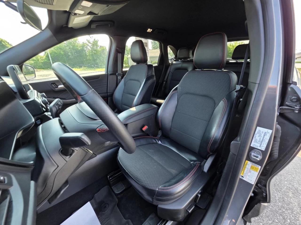 2023 Ford Escape ST-Line AWD Main Image