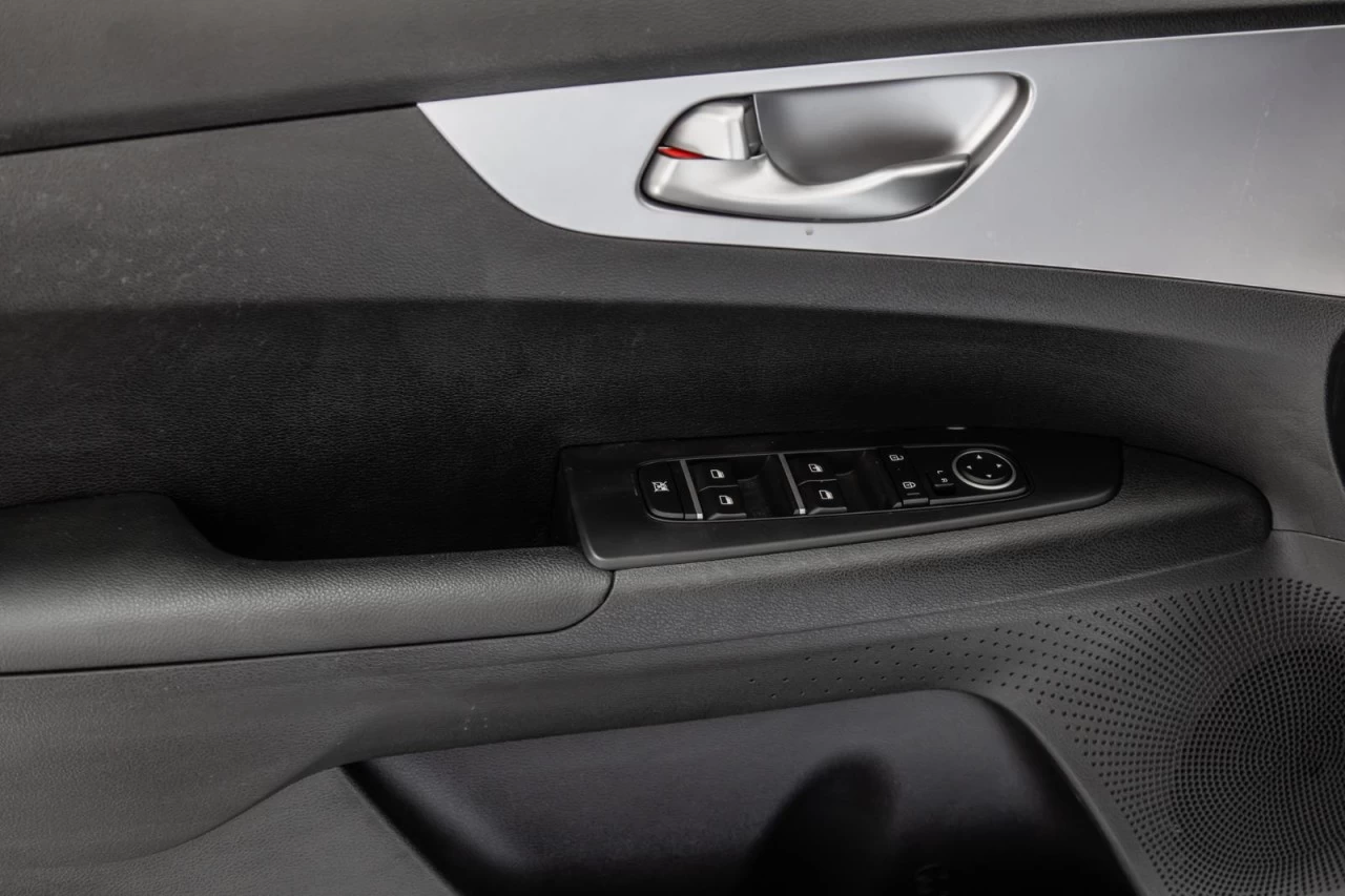 2022 Kia Forte LX SIEGES.CHAUFF+CARPLAY+BLUETOOTH+CAM.RECUL Main Image