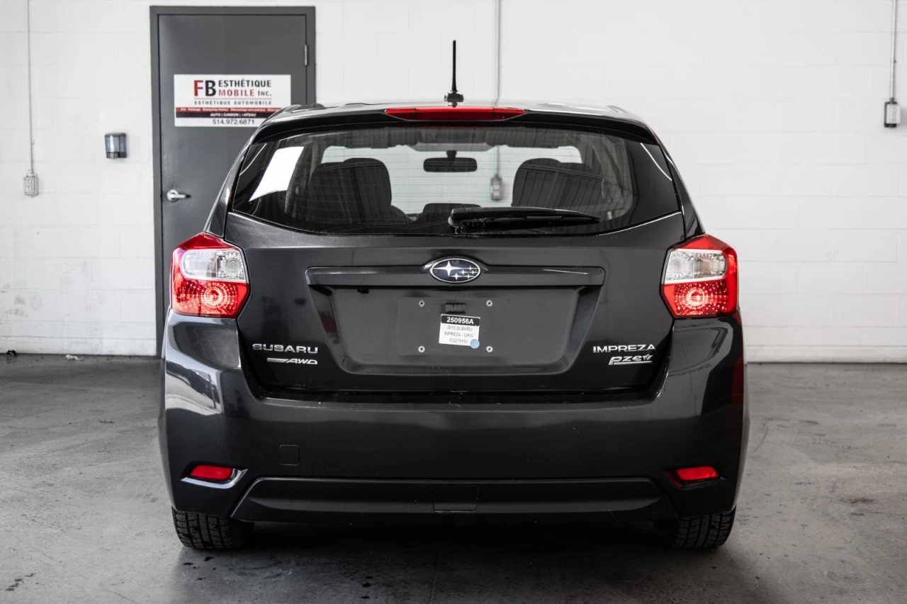 2015 Subaru Impreza Manuelle 4x4  AUBAINE! Image principale