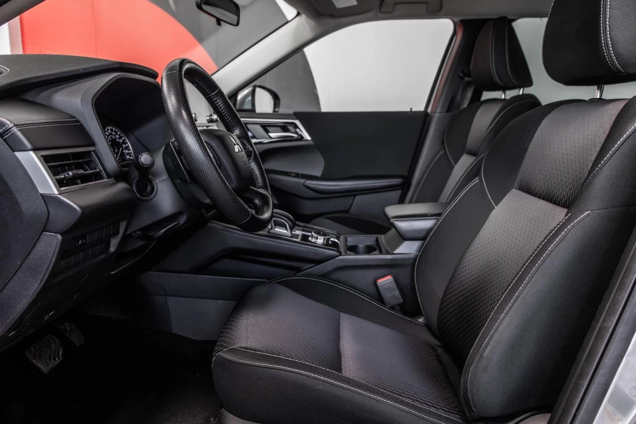 2022 Mitsubishi Outlander ES S-AWC SIEGES.CHAUFF+CAM.RECUL+BLUETOOTH+MAGS Image principale