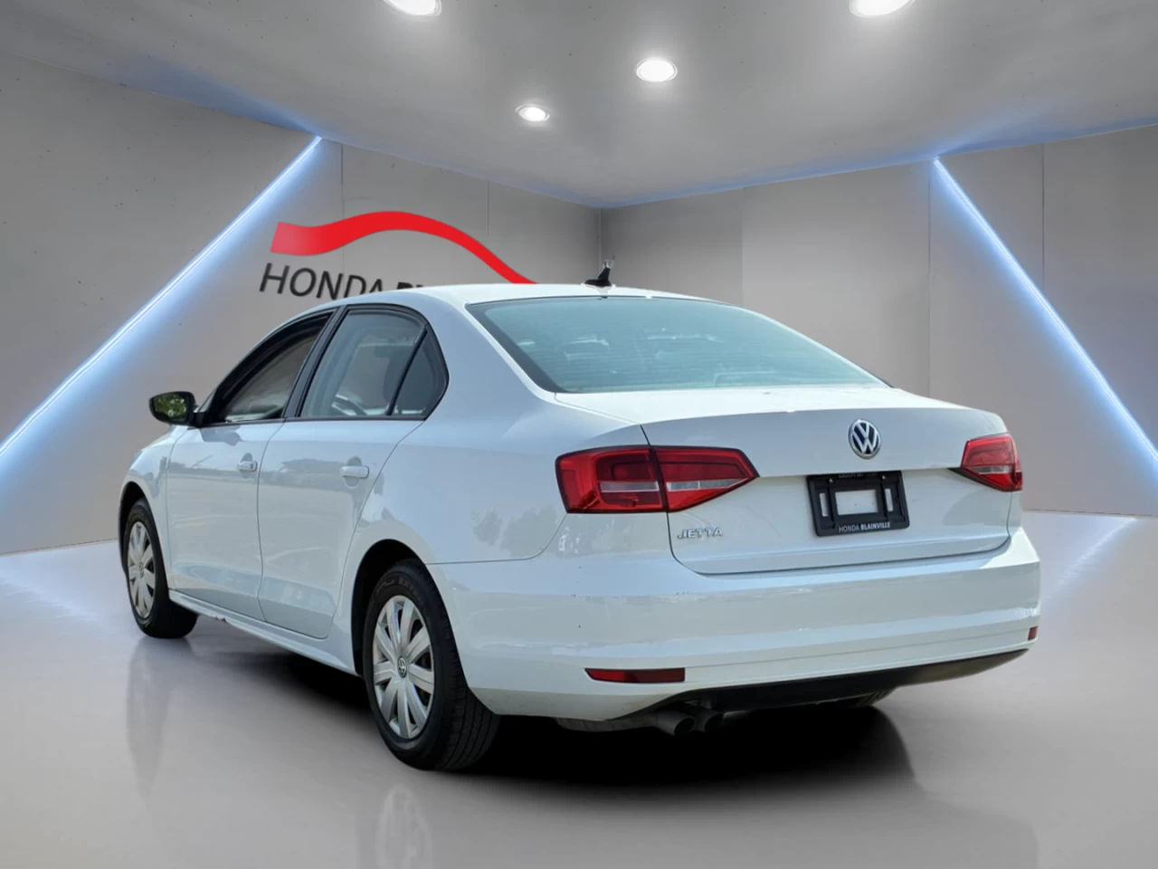 2015 Volkswagen Jetta 4dr 2.0L Auto Trendline+ Image principale