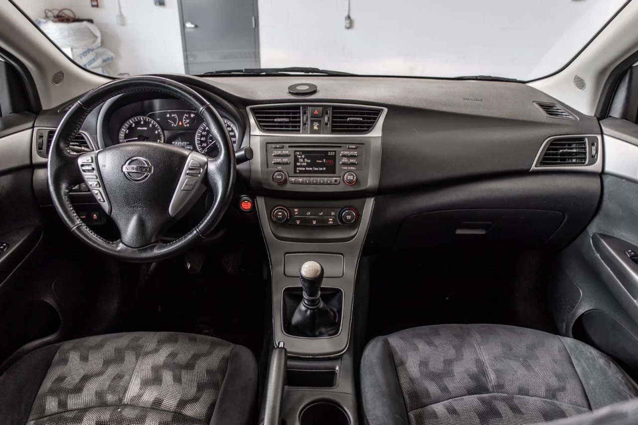 2013 Nissan Sentra Manuell BAS KM GARANTIE 1 AN Image principale