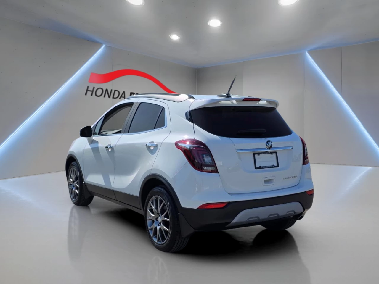 2019 Buick Encore Sport Touring FWD Main Image