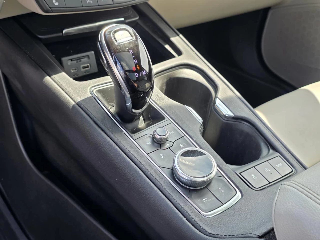 2022 Cadillac XT4 AWD 4dr Premium Luxury Main Image