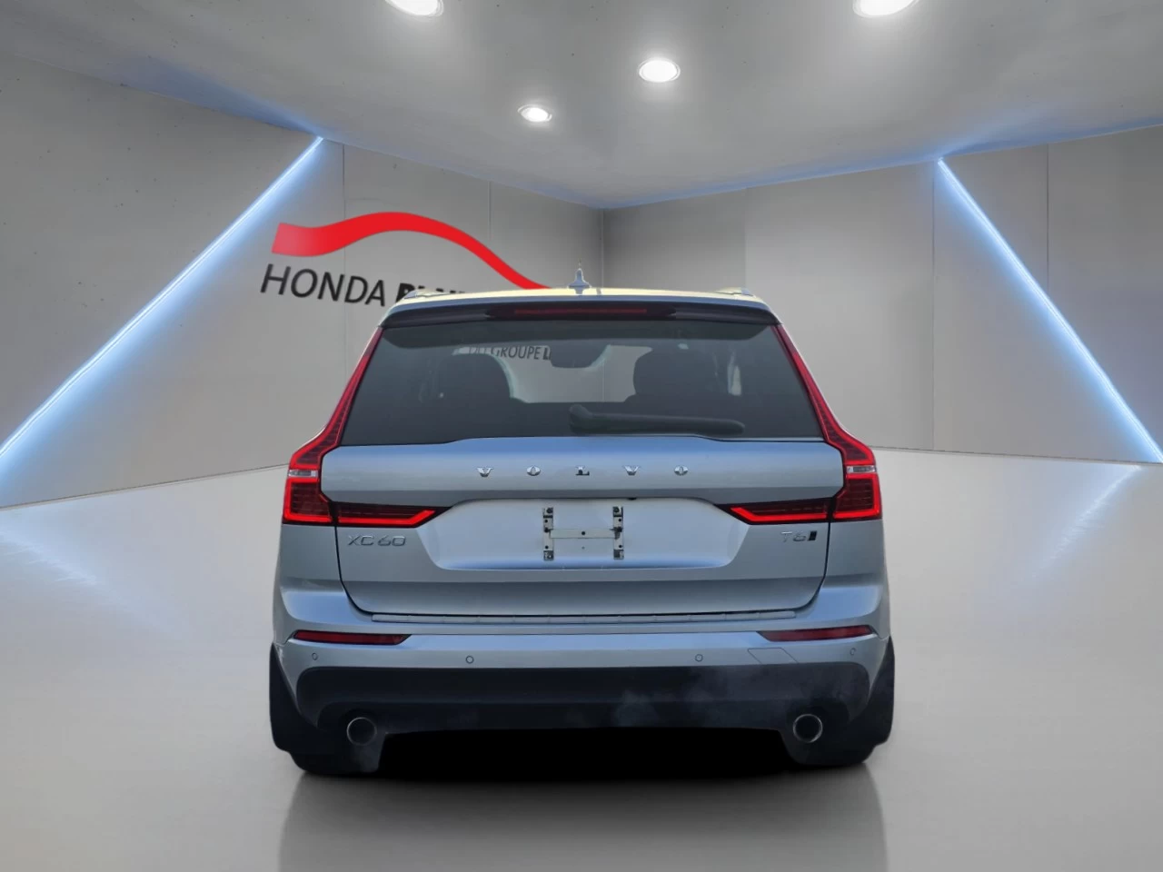 2019 Volvo XC60 T6 AWD Momentum Image principale