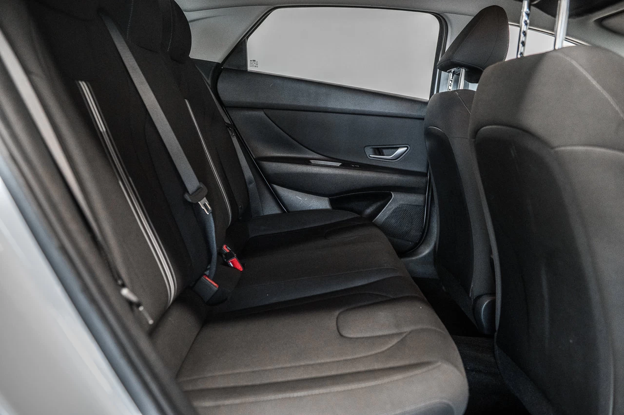 2022 Hyundai Elantra Preferred Image principale