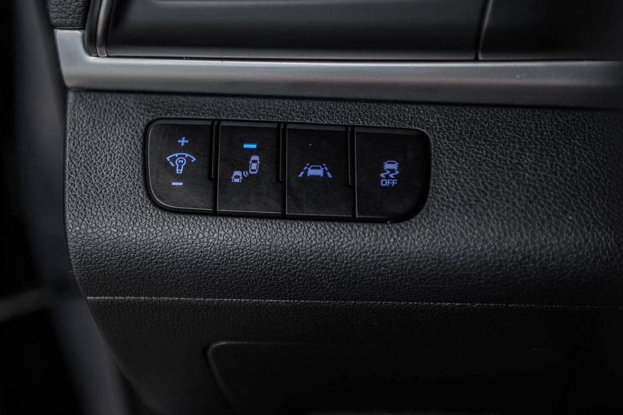 2019 Hyundai Elantra Luxury Image principale