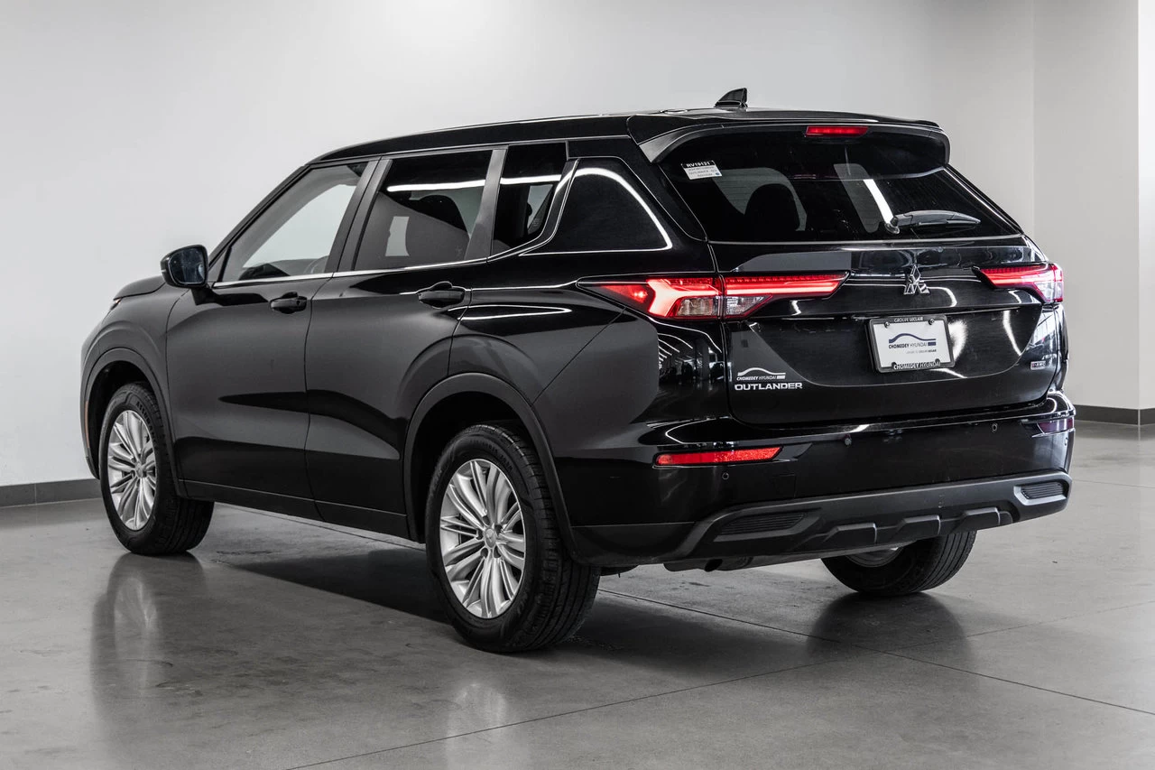 2024 Mitsubishi Outlander Es Awd 7pass Image principale