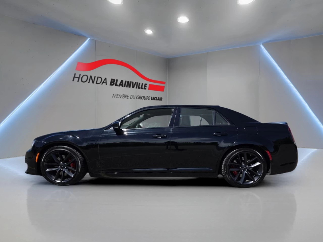 2023 Chrysler 300C SRT SUPER RARE Main Image