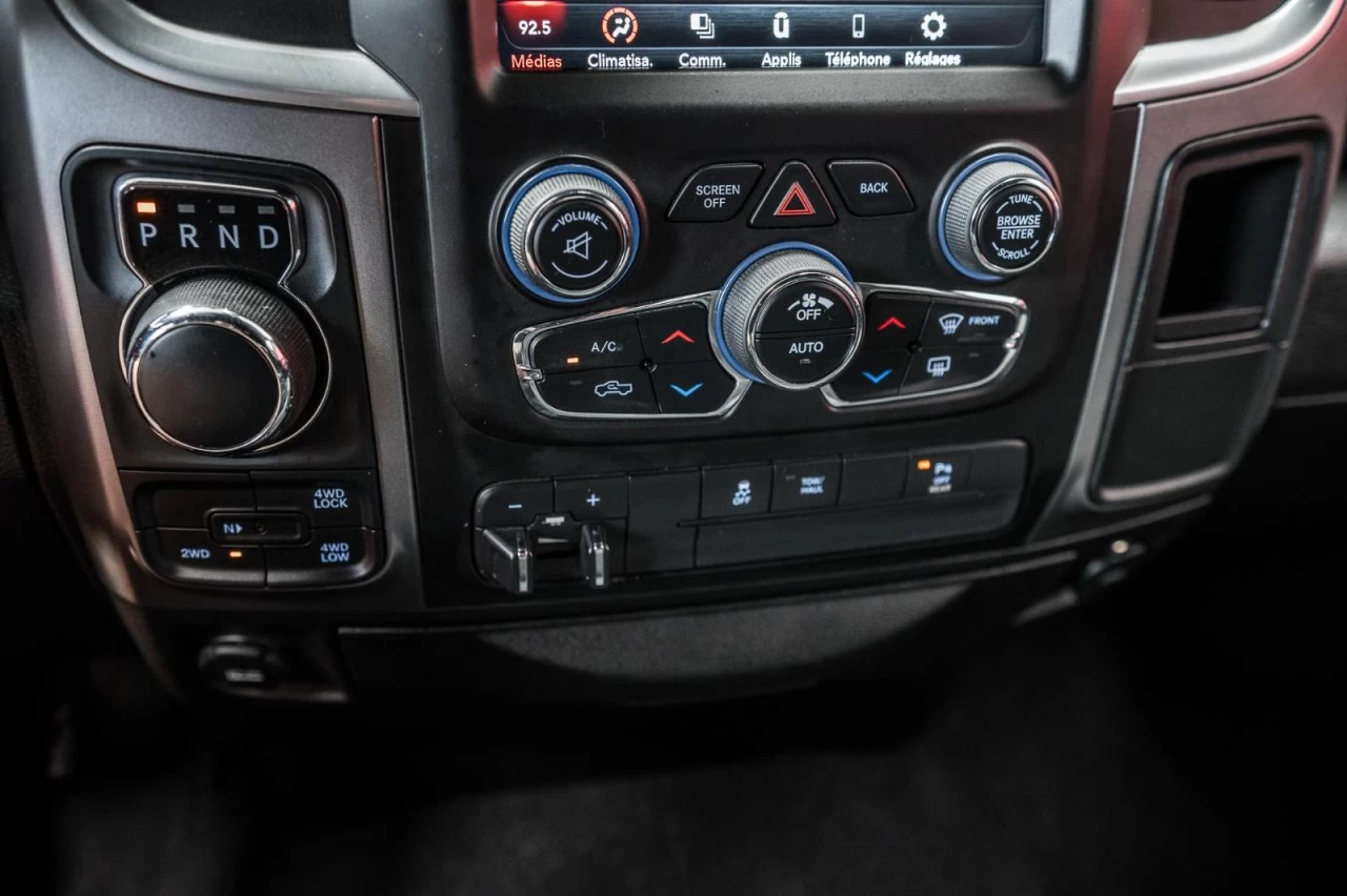 2021 RAM 1500 Classic Warlock 4x4 Crew Cab 5''7" Box BLUETOOTH+CAM.RECUL Image principale