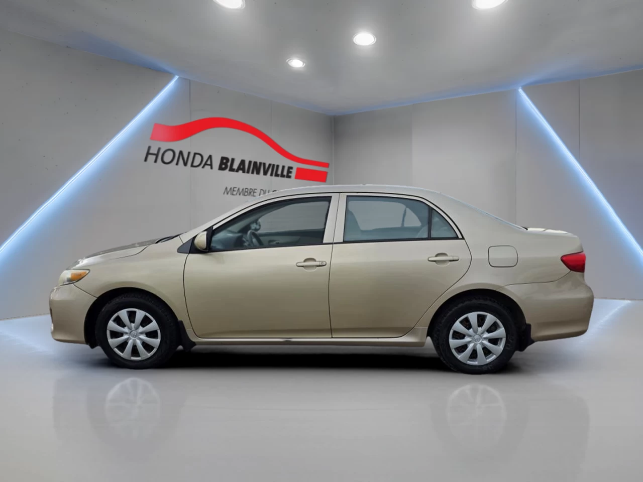 2011 Toyota Corolla 4dr Sdn Auto CE Main Image