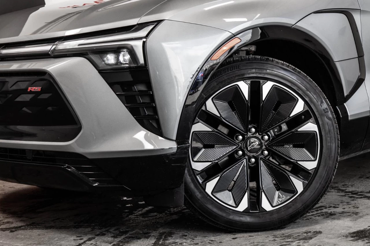 2024 Chevrolet Blazer EV RS AWD+NAVI+VOLANT/SIEGES.CHAUFF+CARPLAY Image principale