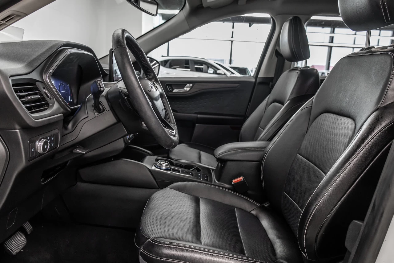 2020 Ford Escape Titanium Awd Image principale