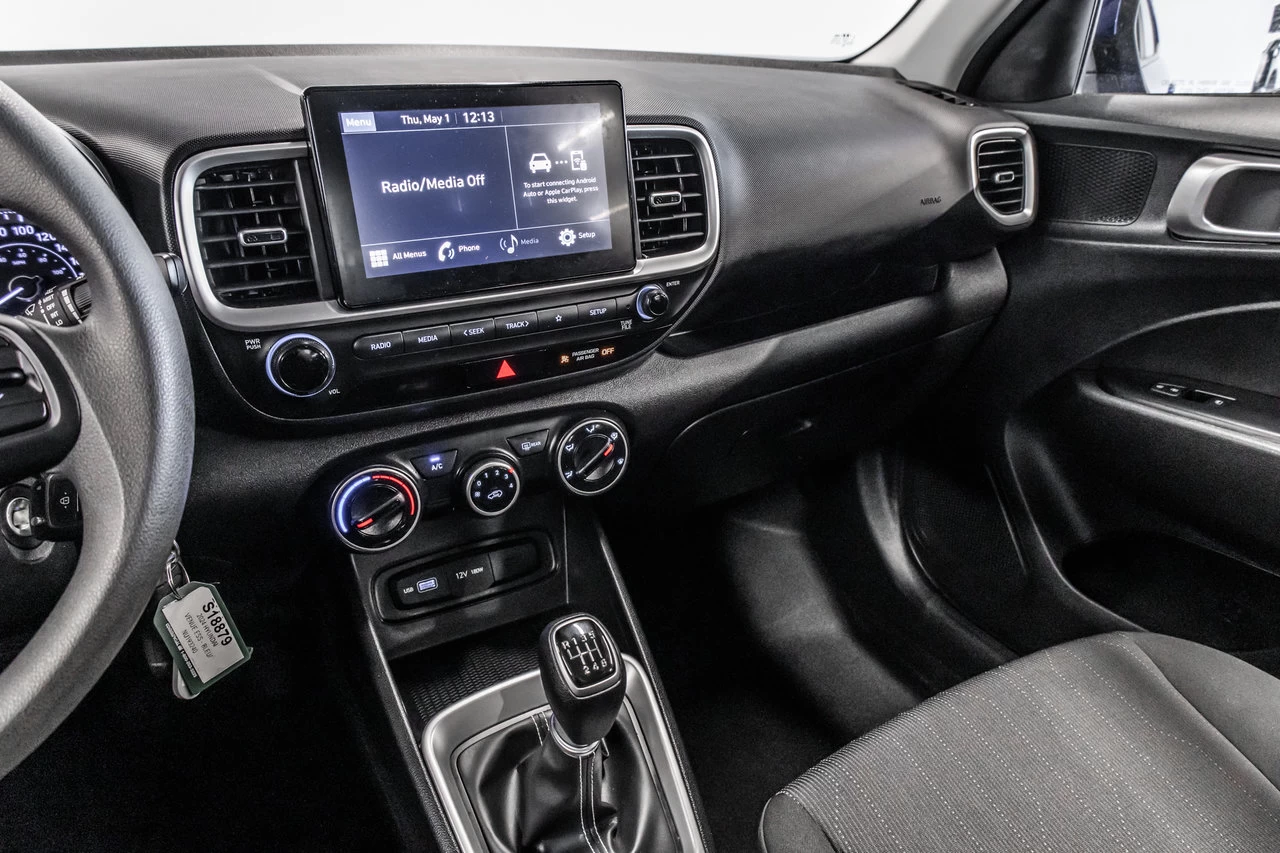 2022 Hyundai Venue Essential Image principale