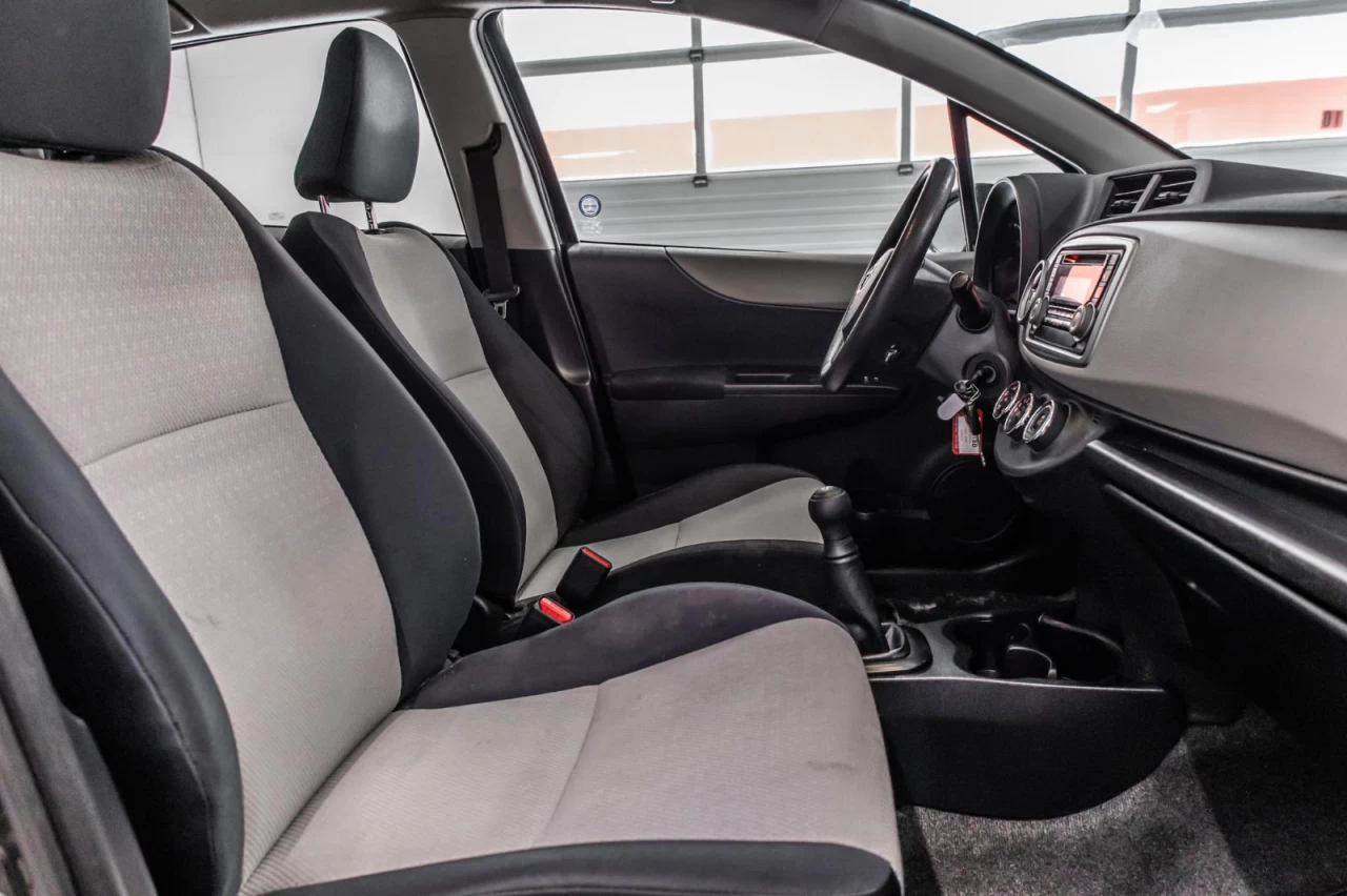2013 Toyota Yaris Manuelle Garantie 1 AN Image principale