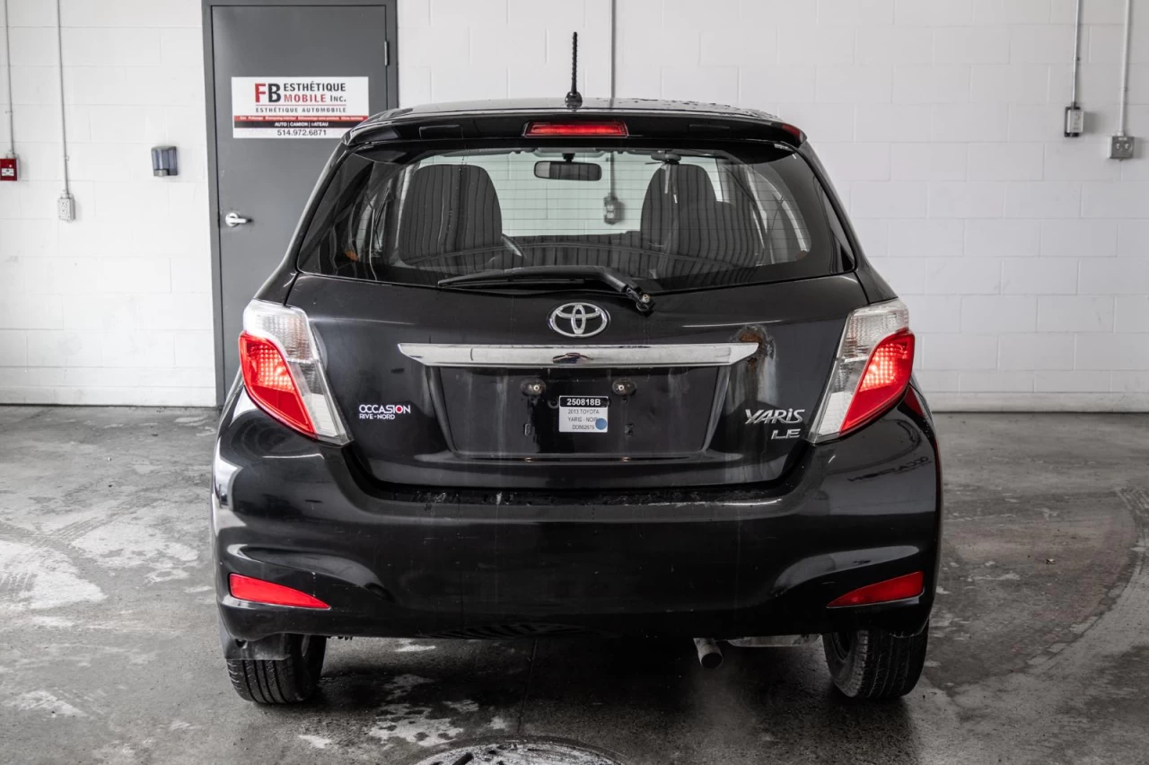 2013 Toyota Yaris Manuelle Garantie 1 AN Image principale