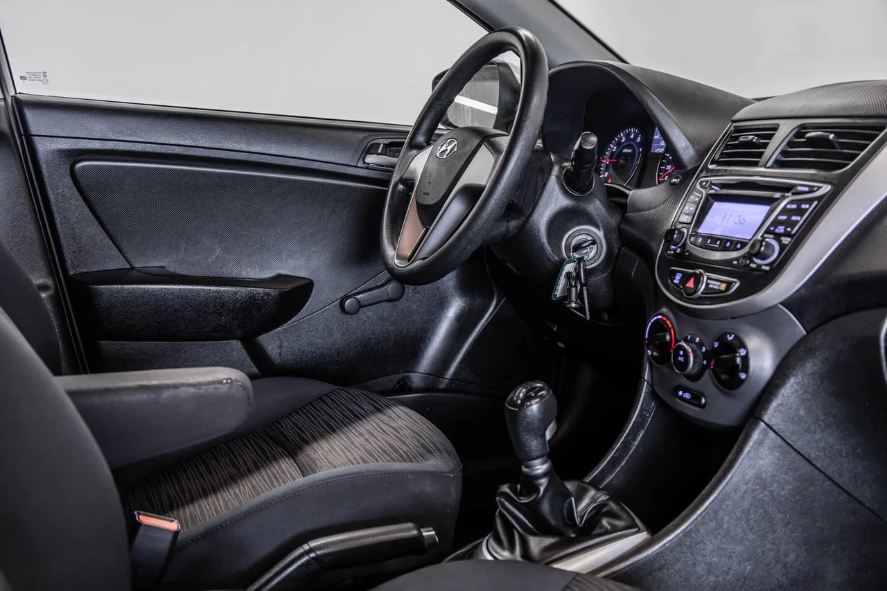 2017 Hyundai Accent L A/c Main Image