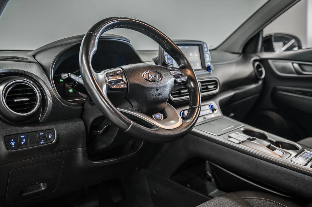 2020 Hyundai Kona electric Preferred Twotone Main Image