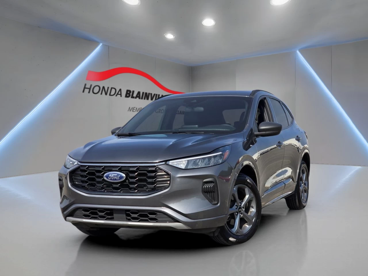 2023 Ford Escape ST-Line AWD Main Image