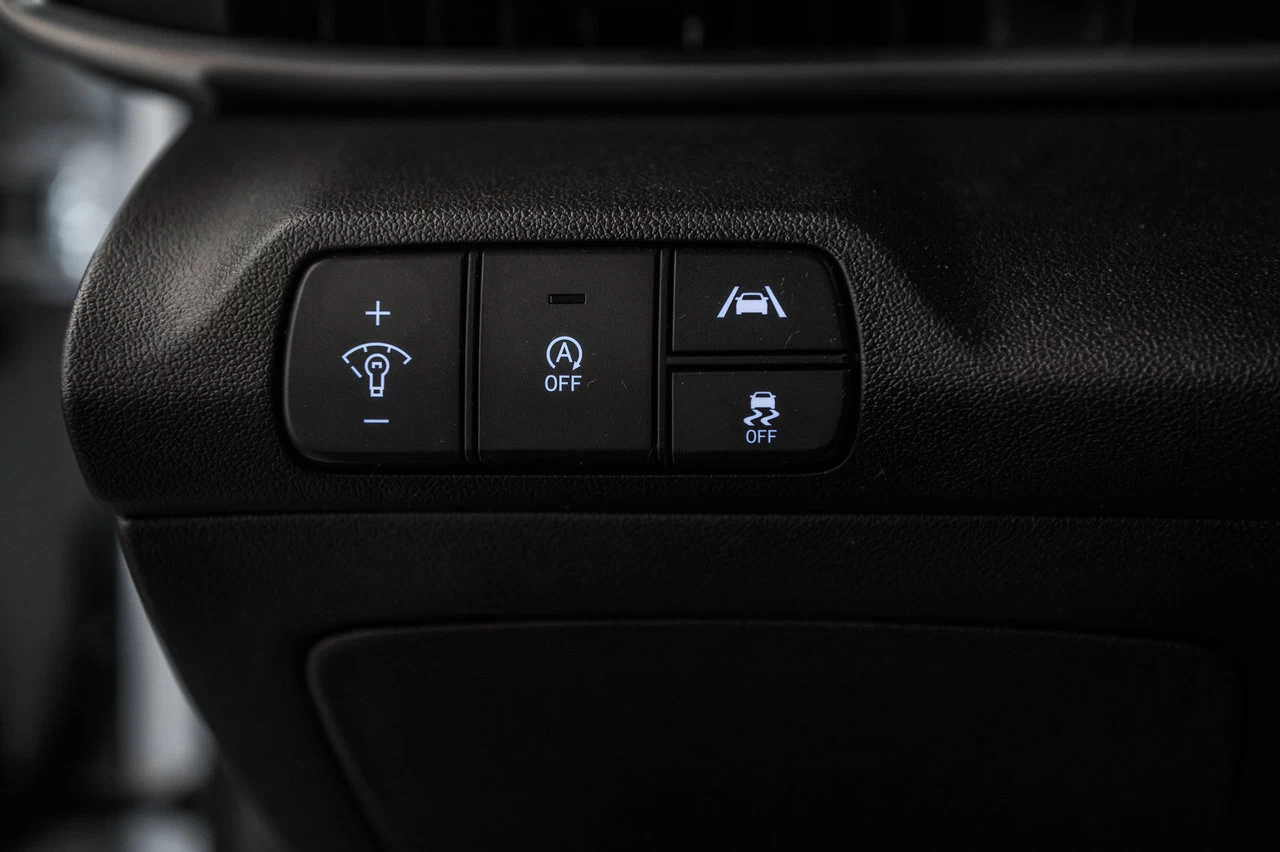 2023 Hyundai Elantra Essential Image principale