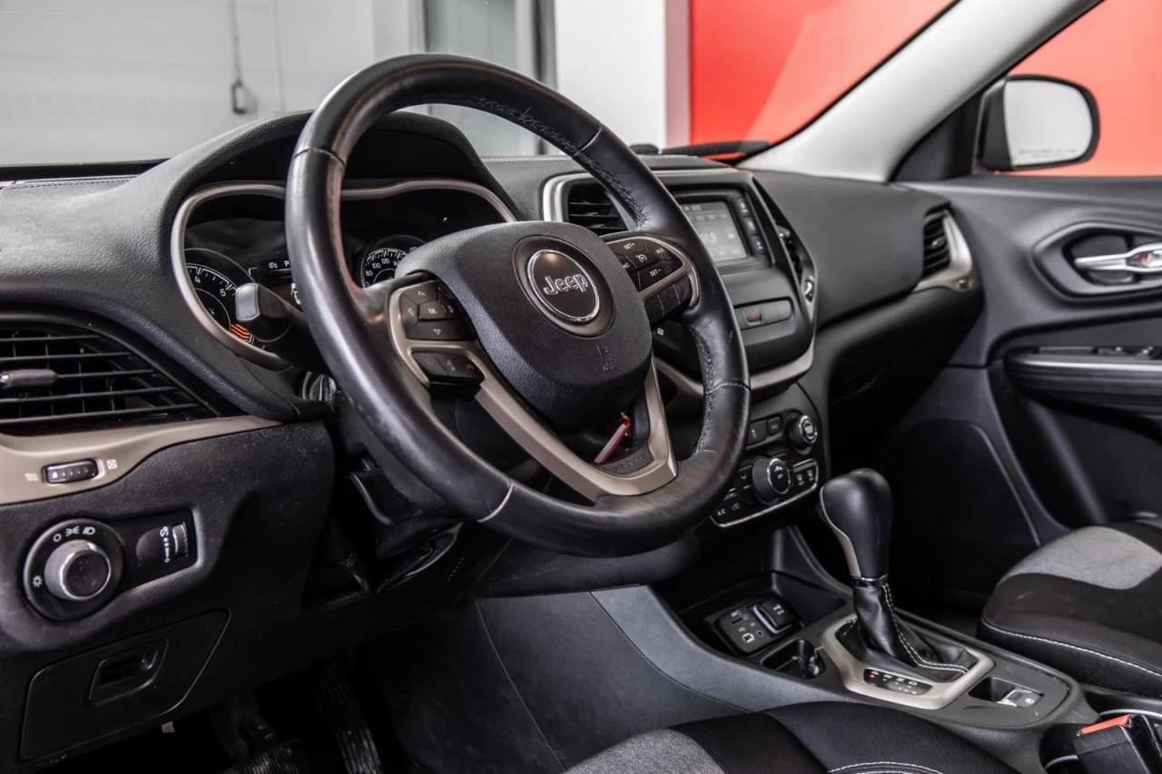 2015 Jeep Cherokee 2x4 Sport Garantie 1 AN Image principale