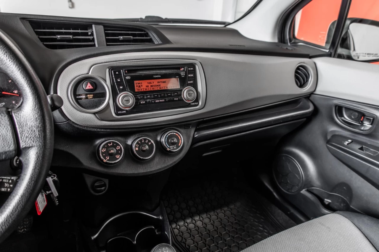 2013 Toyota Yaris Manuelle Garantie 1 AN Image principale
