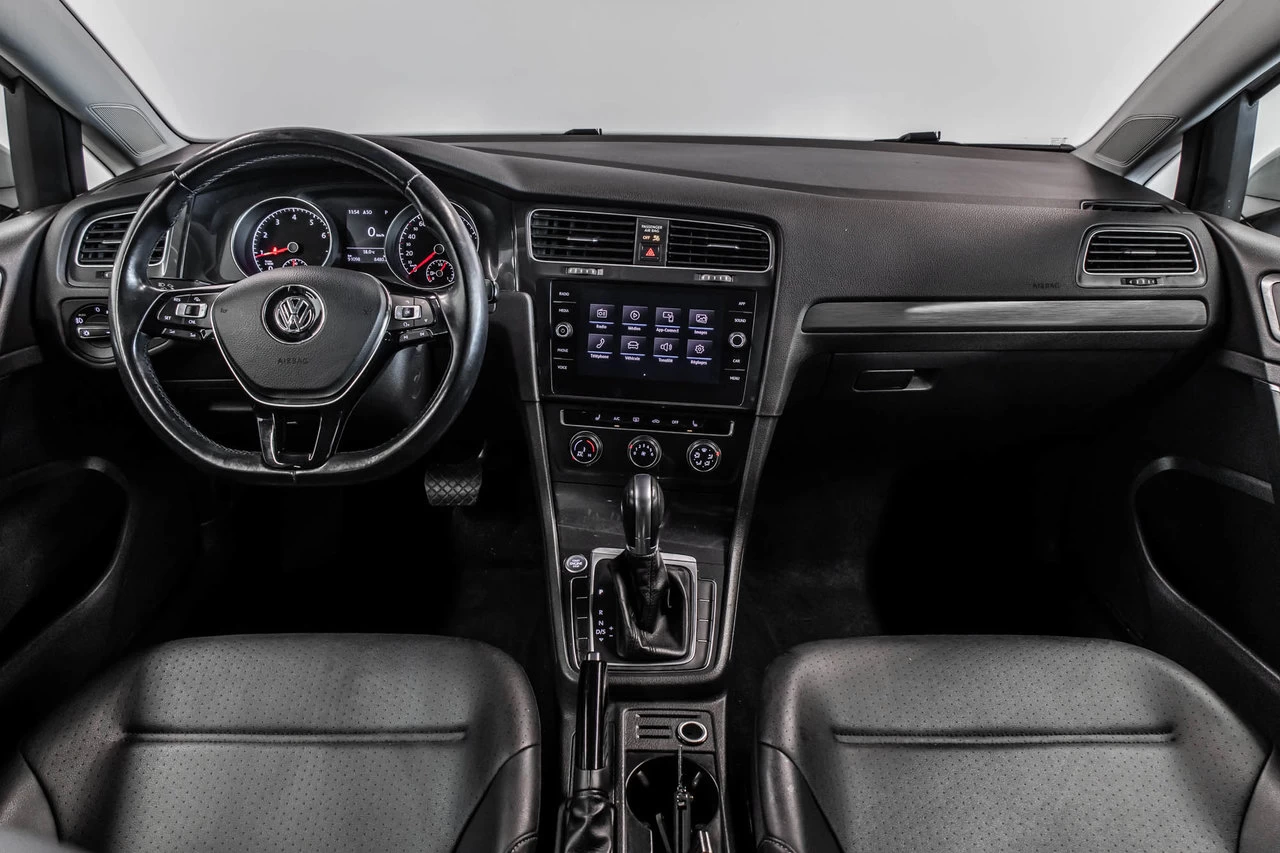 2018 Volkswagen Golf SportWagen Comfortline Main Image