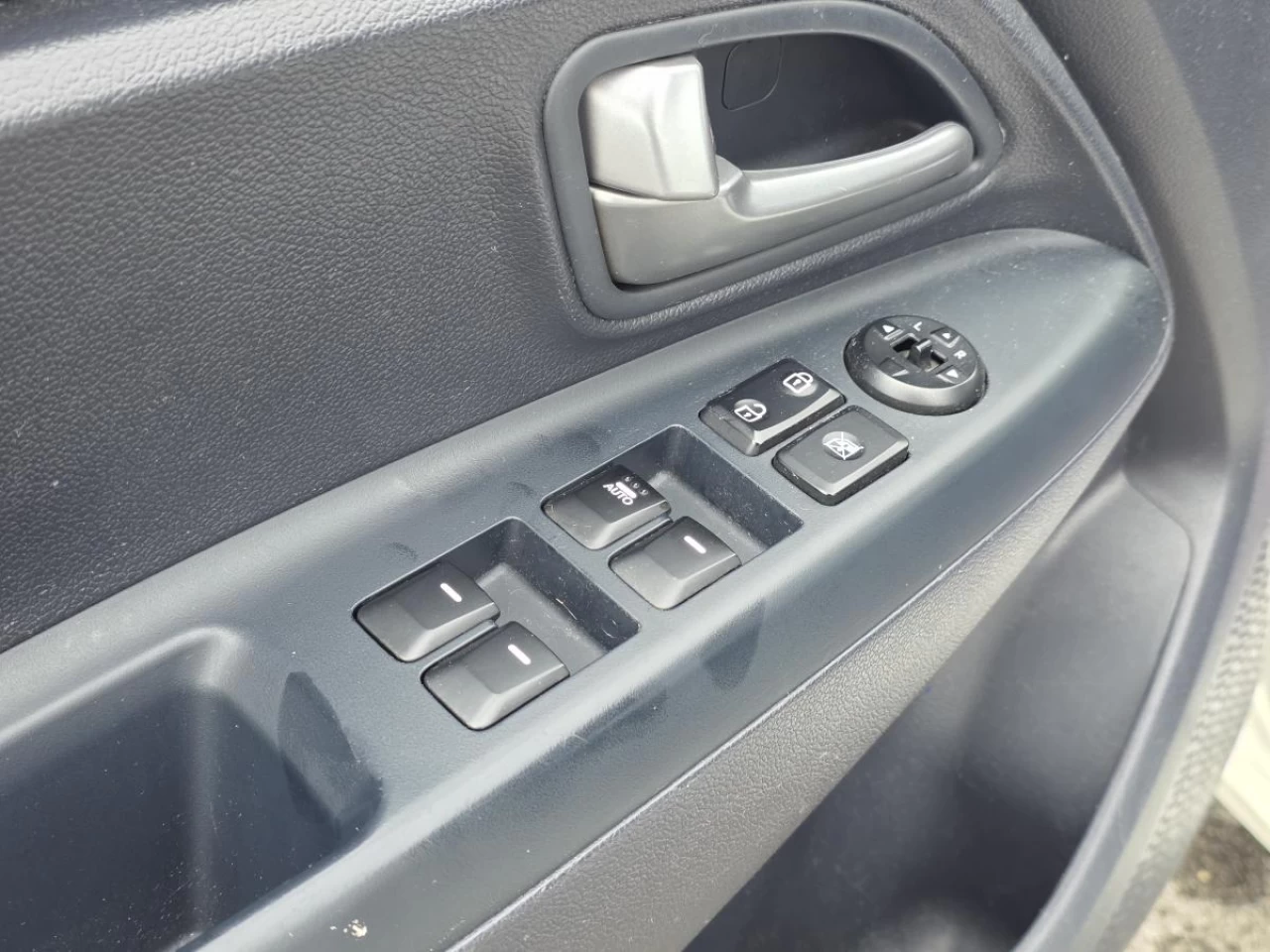 2014 Kia Rio 4dr Sdn Auto LX+ Image principale