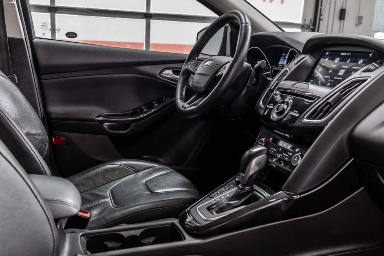 2016 Ford Focus Titanium NAVI+TOIT.OUVRANT+CUIR+CAM.RECUL Image principale