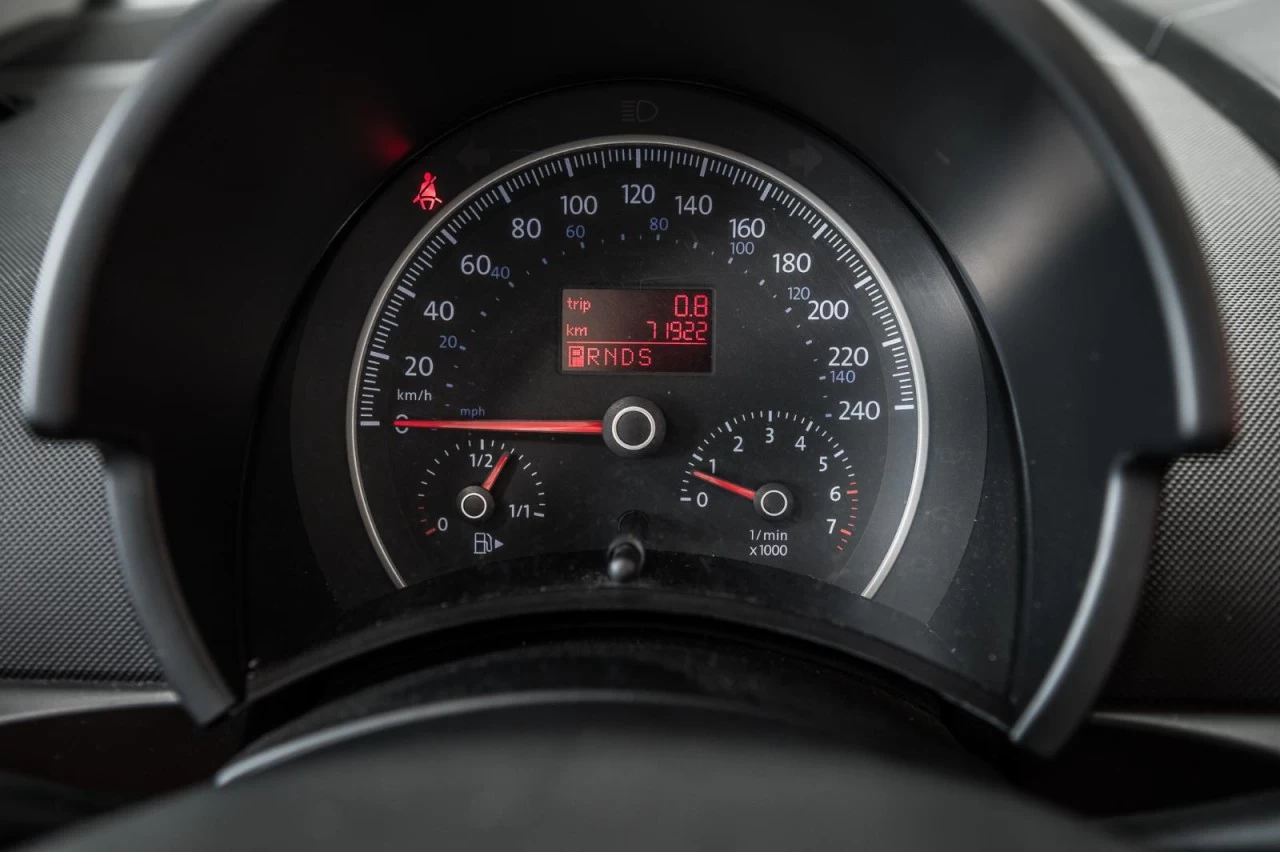 2009 Volkswagen New Beetle Comfortline BAS KM WOW Main Image