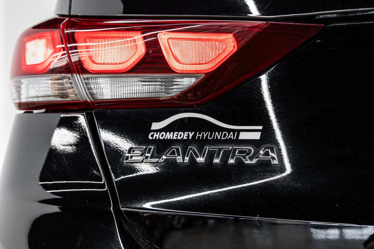 2018 Hyundai Elantra Gl Se Main Image