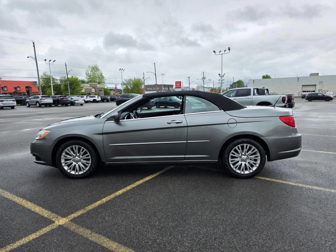 2013 Chrysler 200 2dr Conv Touring Main Image
