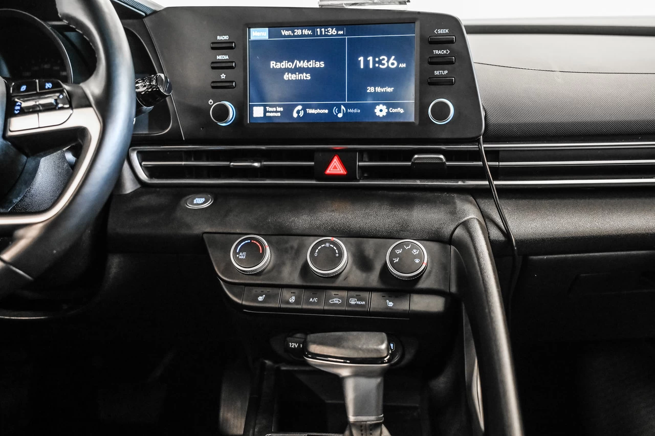 2023 Hyundai Elantra Preferred Image principale