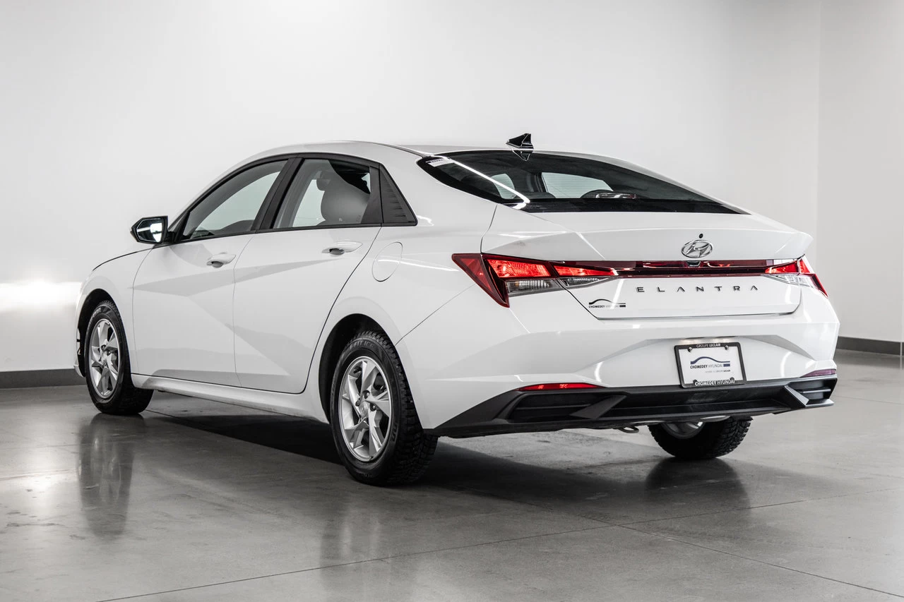 2022 Hyundai Elantra Essential Image principale