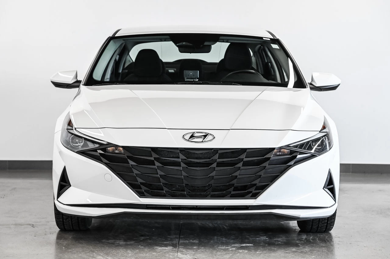 2023 Hyundai Elantra Preferred Image principale
