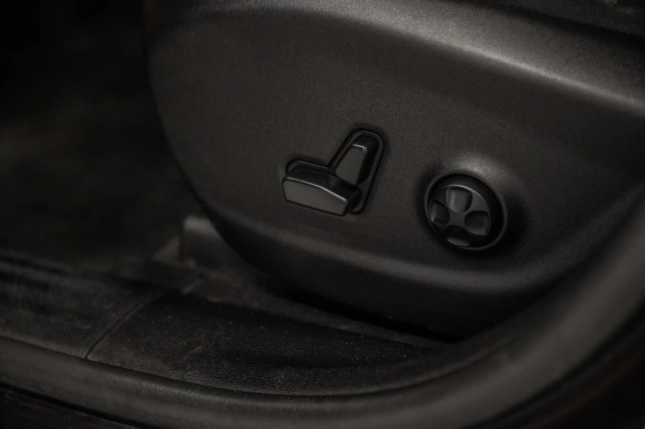 2016 Jeep Cherokee Limited V6 Awd Main Image
