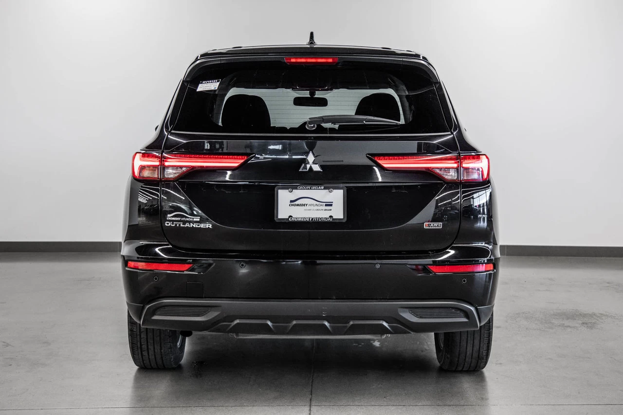 2024 Mitsubishi Outlander Es Awd 7pass Image principale