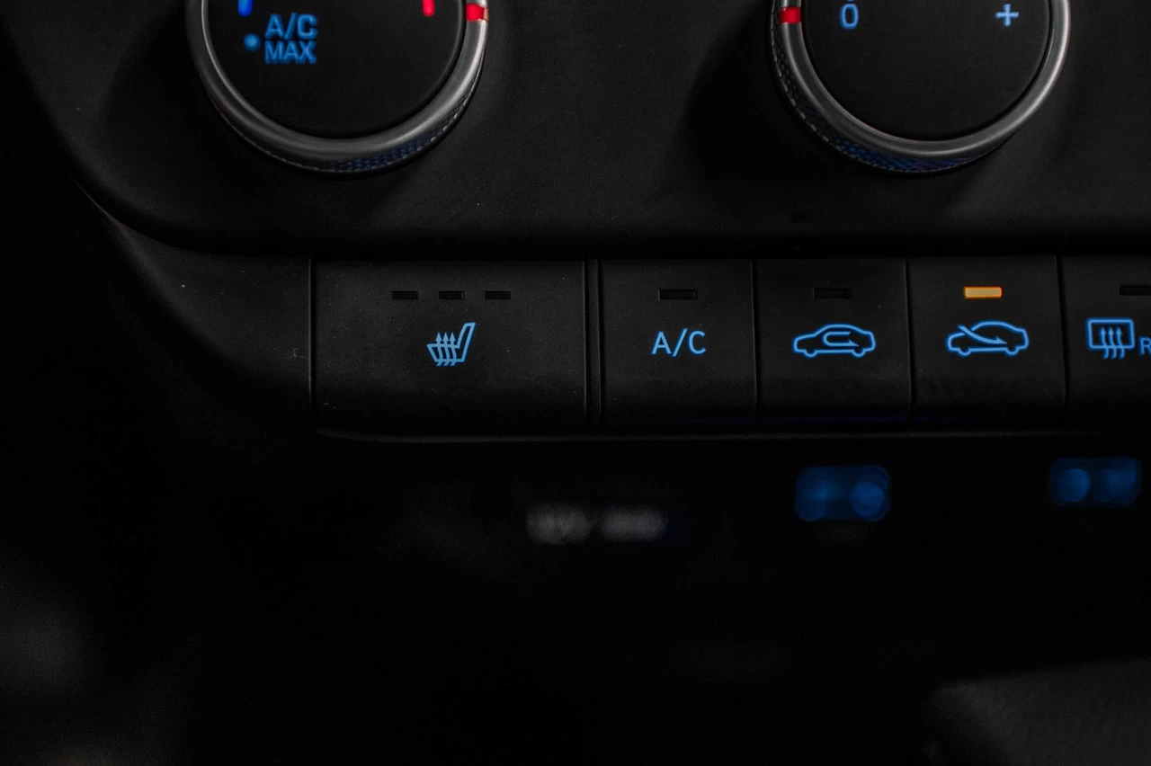 2023 Hyundai Elantra Essential Image principale