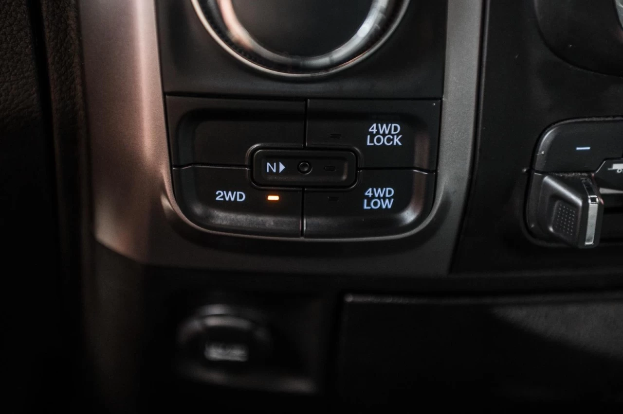 2021 RAM 1500 Classic Warlock 4x4 Crew Cab 5''7" Box BLUETOOTH+CAM.RECUL Image principale