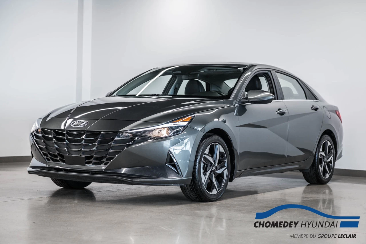 2023 Hyundai Elantra Luxury Main Image