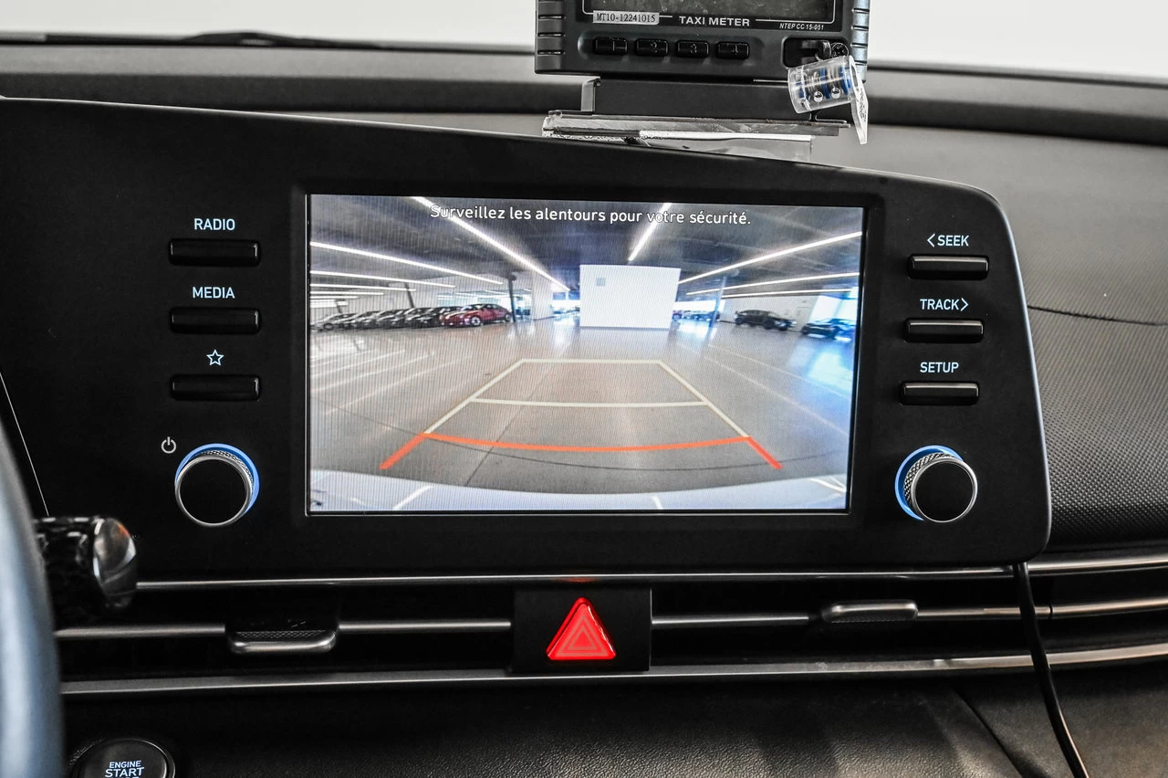 2023 Hyundai Elantra Preferred Image principale