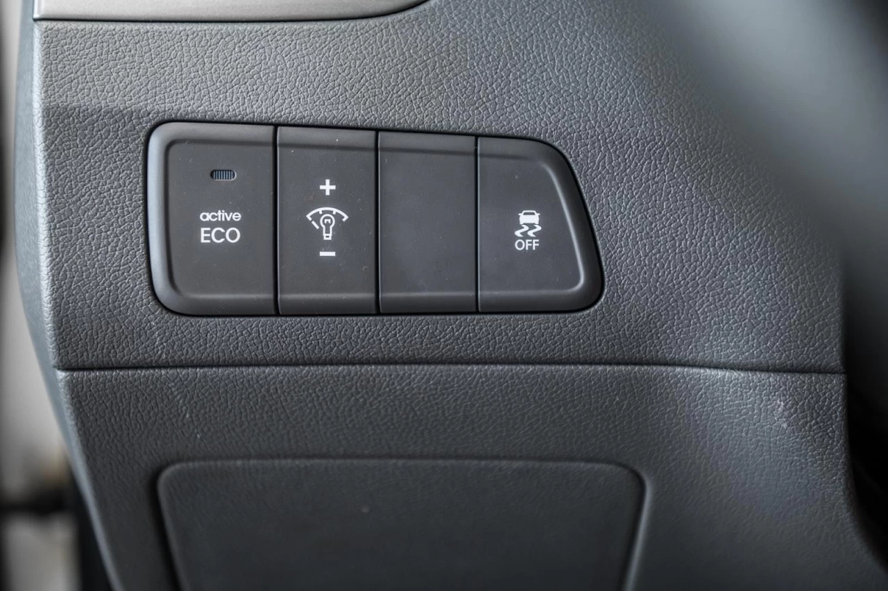 2016 Hyundai Elantra L+ VITRES.ELECTRIQUES+A/C Image principale