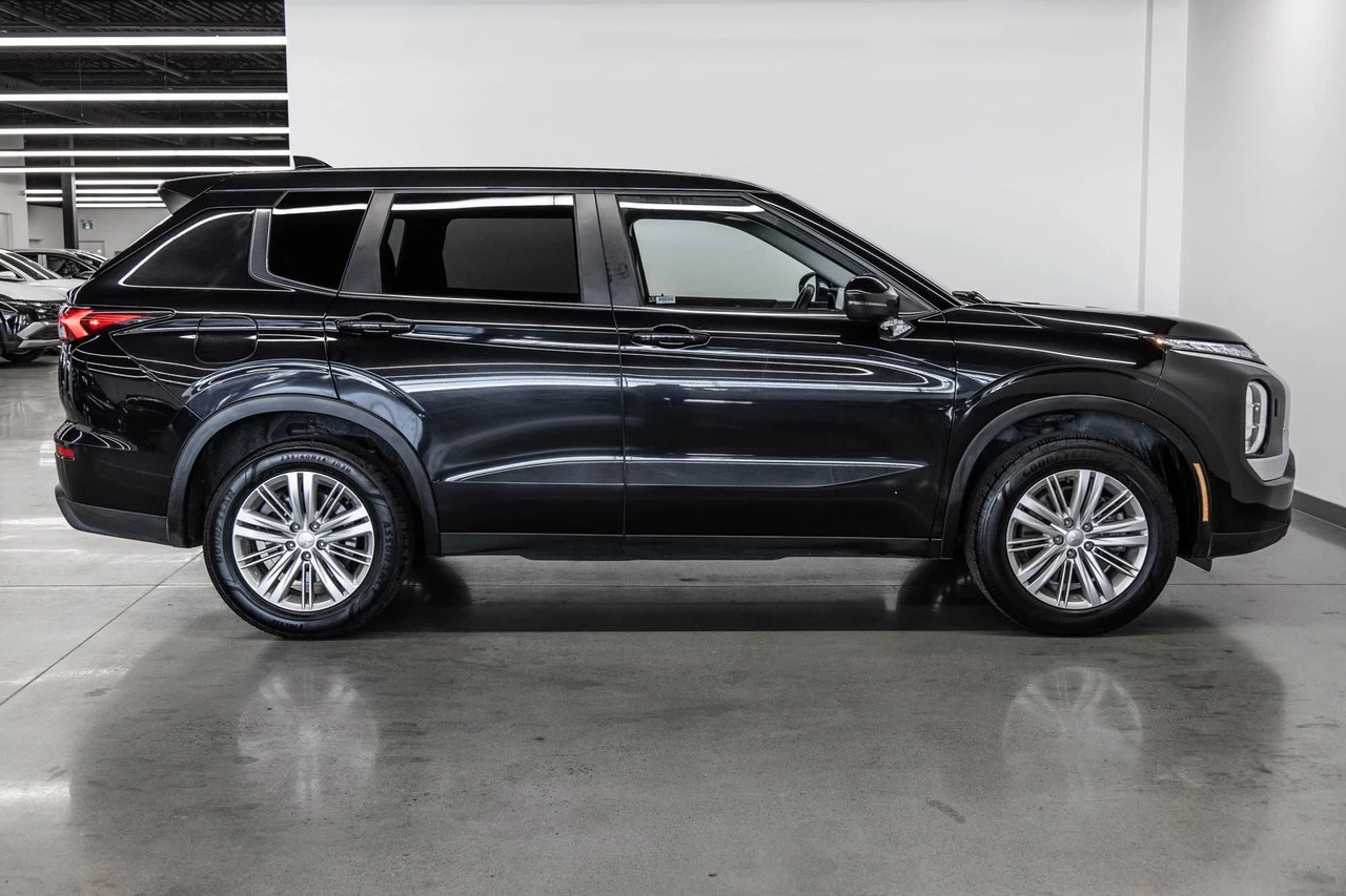 2024 Mitsubishi Outlander Es Awd 7pass Image principale