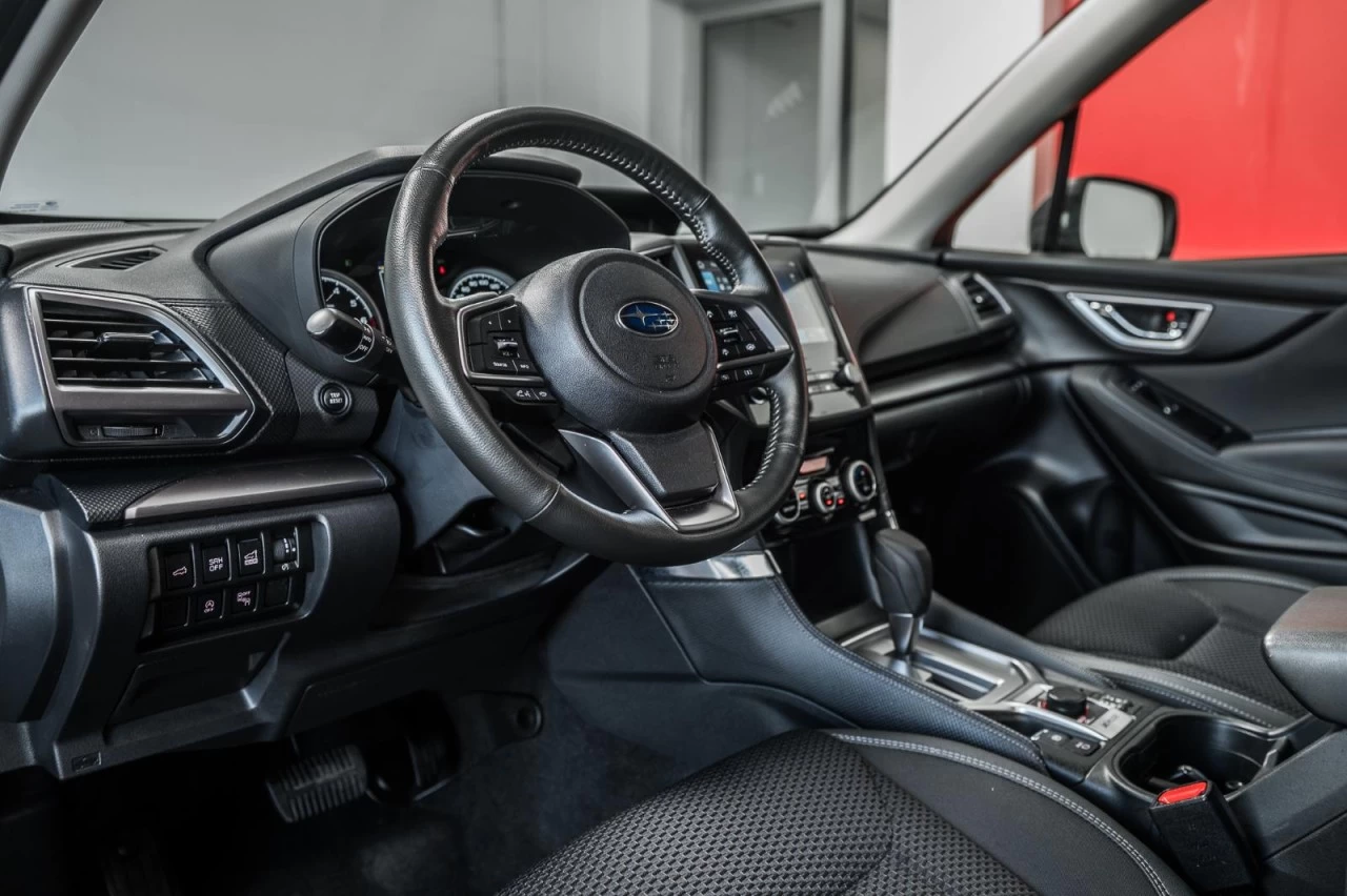 2024 Subaru Forester Touring TOIT.PANO+VOLANT/SIEGES.CHAUFF+CARPLAY Main Image